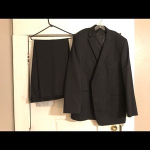 Petrocelli men’s suit.